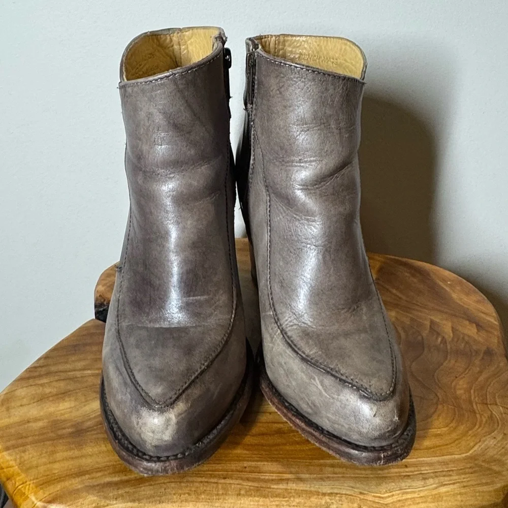 Bed Stu Isla High Heeled Bootie Boots Women Sz. 7.5 Gray/Brown Distressed Buckle - Picture 10 of 15